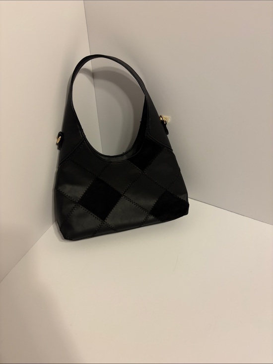 Universal Thread Handbags - Black universal thread good co. Quilted Patchwork Shoulder Bag - Women